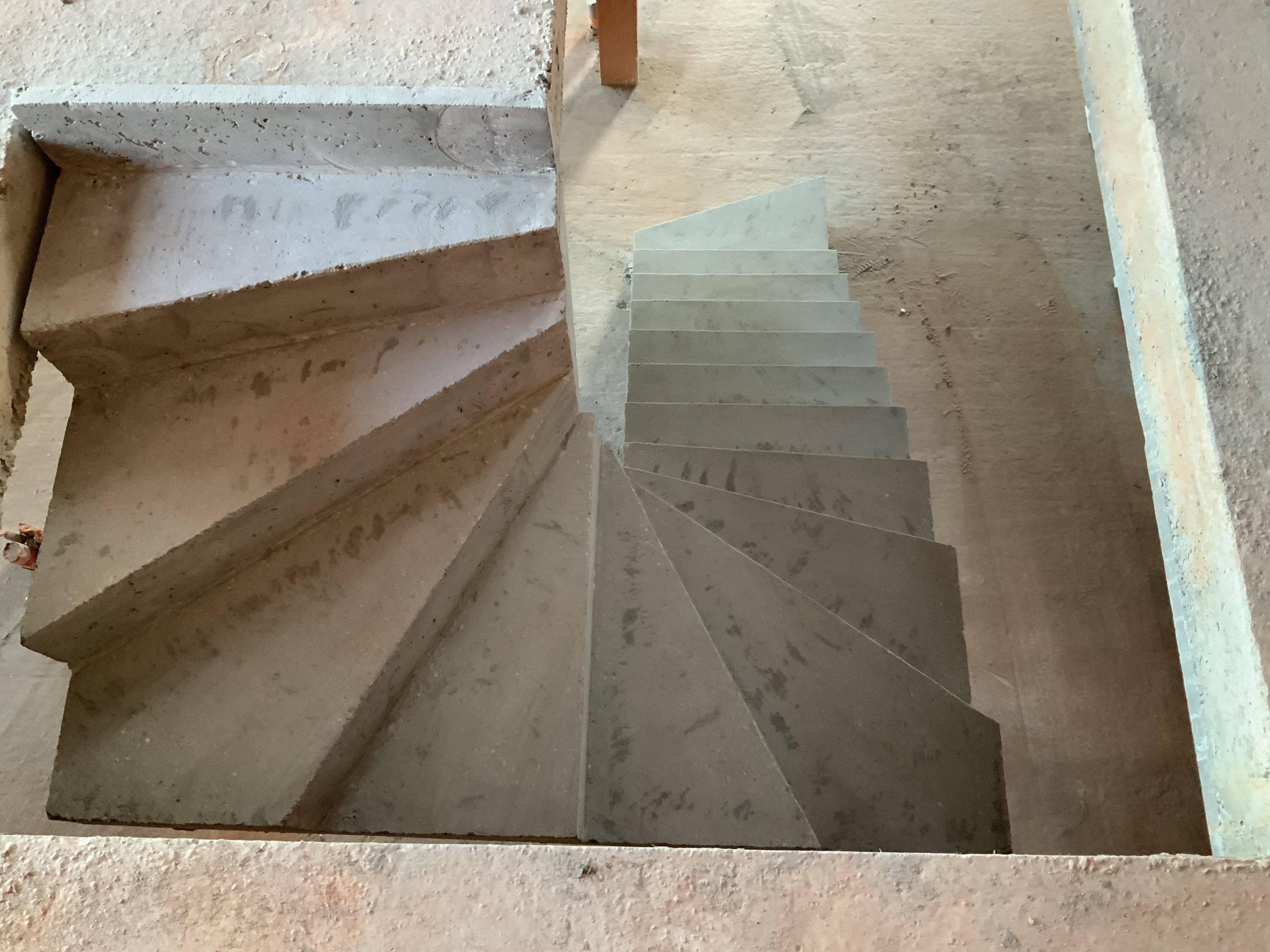 Escalier béton coulé sur place