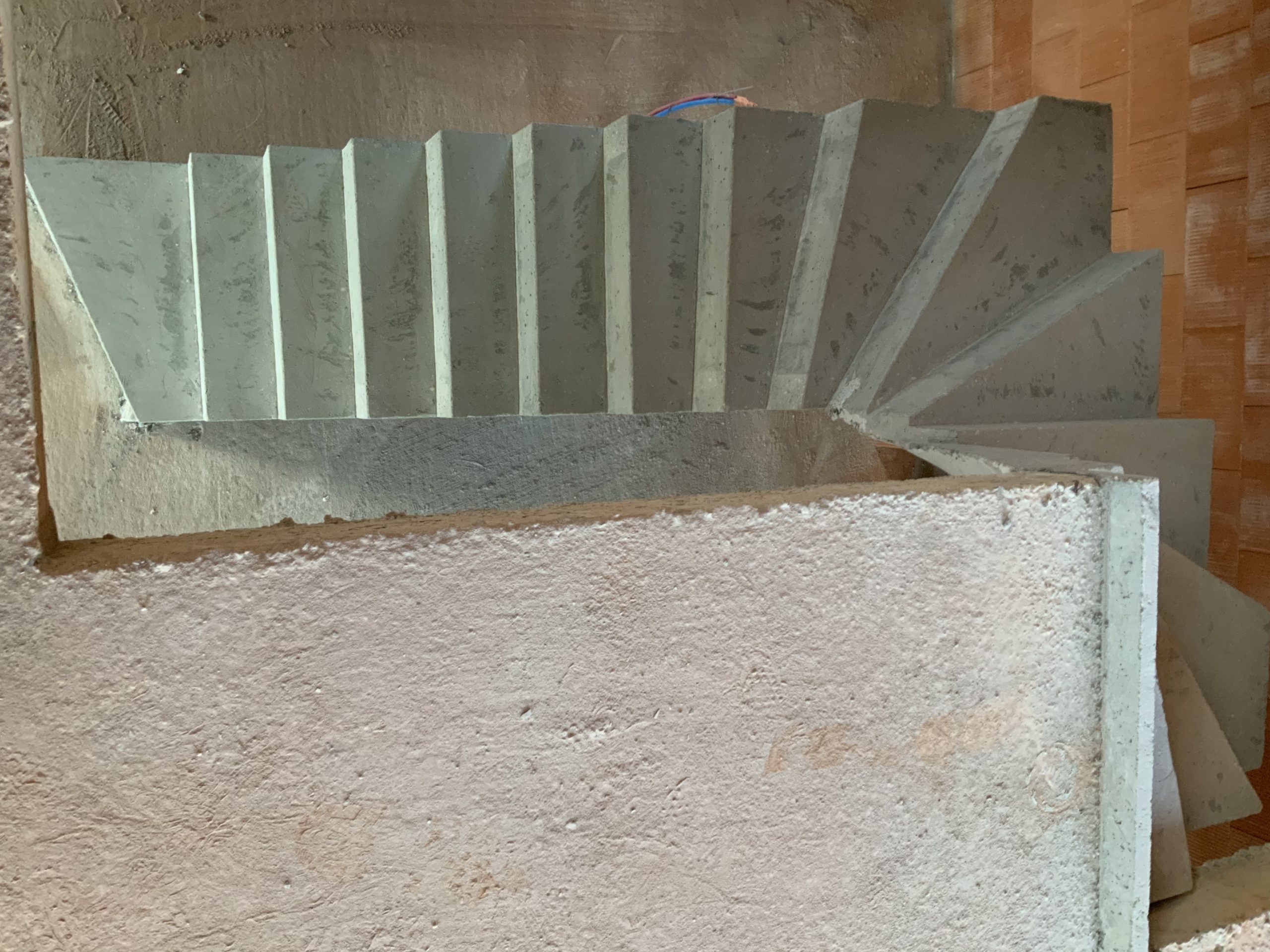Trémie d'un escalier béton