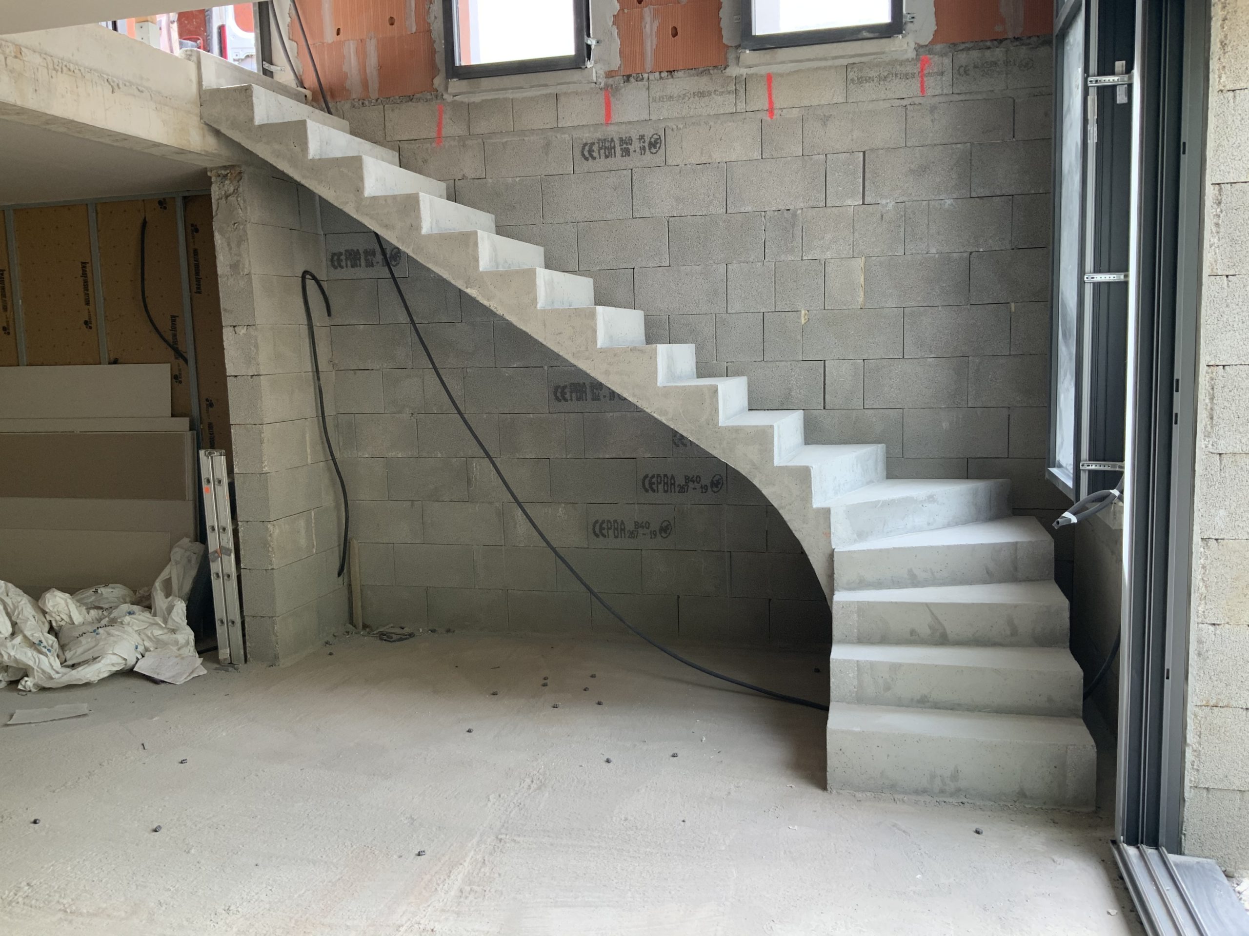 Escalier beton dans le pays basque