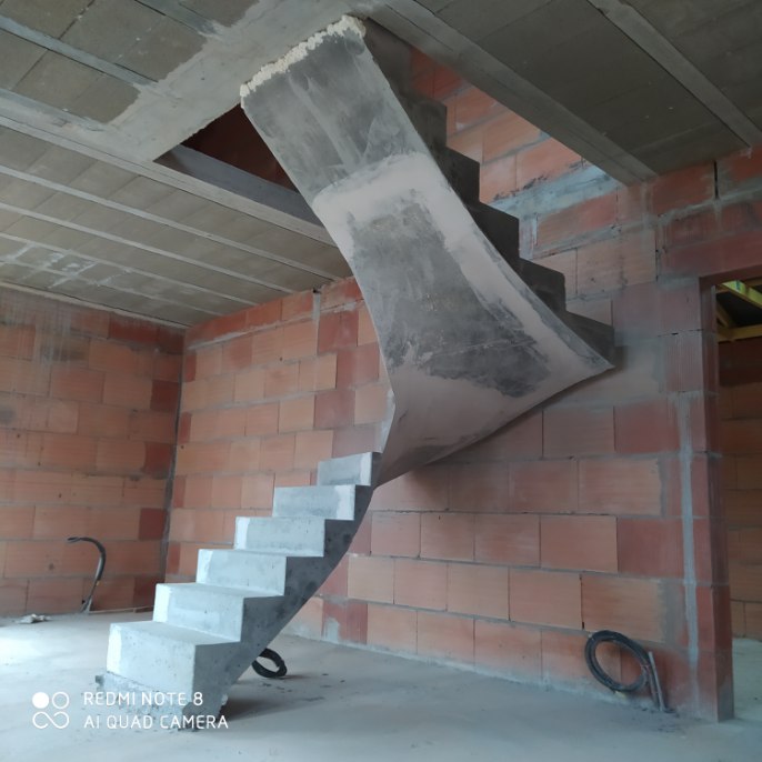 Réalisation d'un escalier béton en Aquitaine
