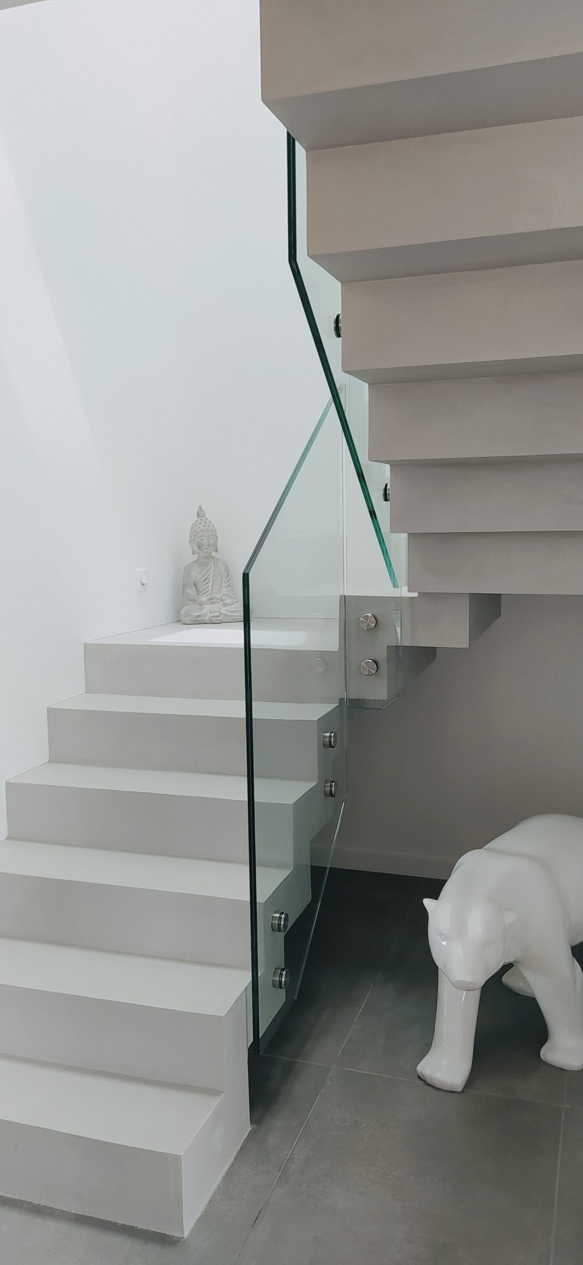 Le verre comme garde corps, ou comment sublimer son escalier en transparence