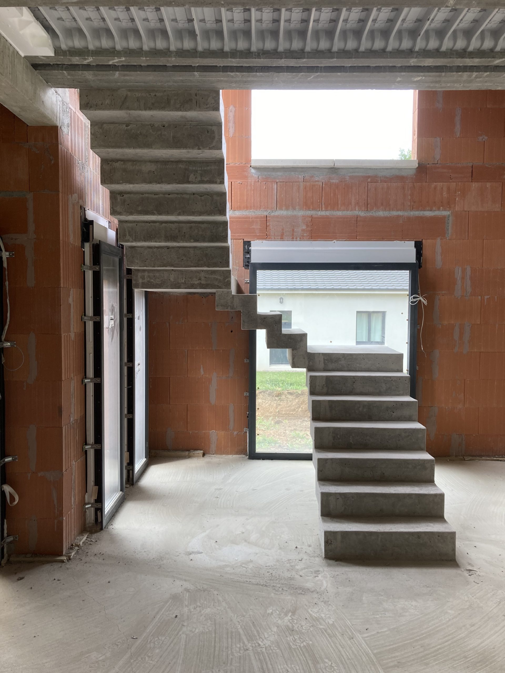 départ d'une volée droite pour arrivé sur un palier intermédiaire puis repartir avec une volée balancée