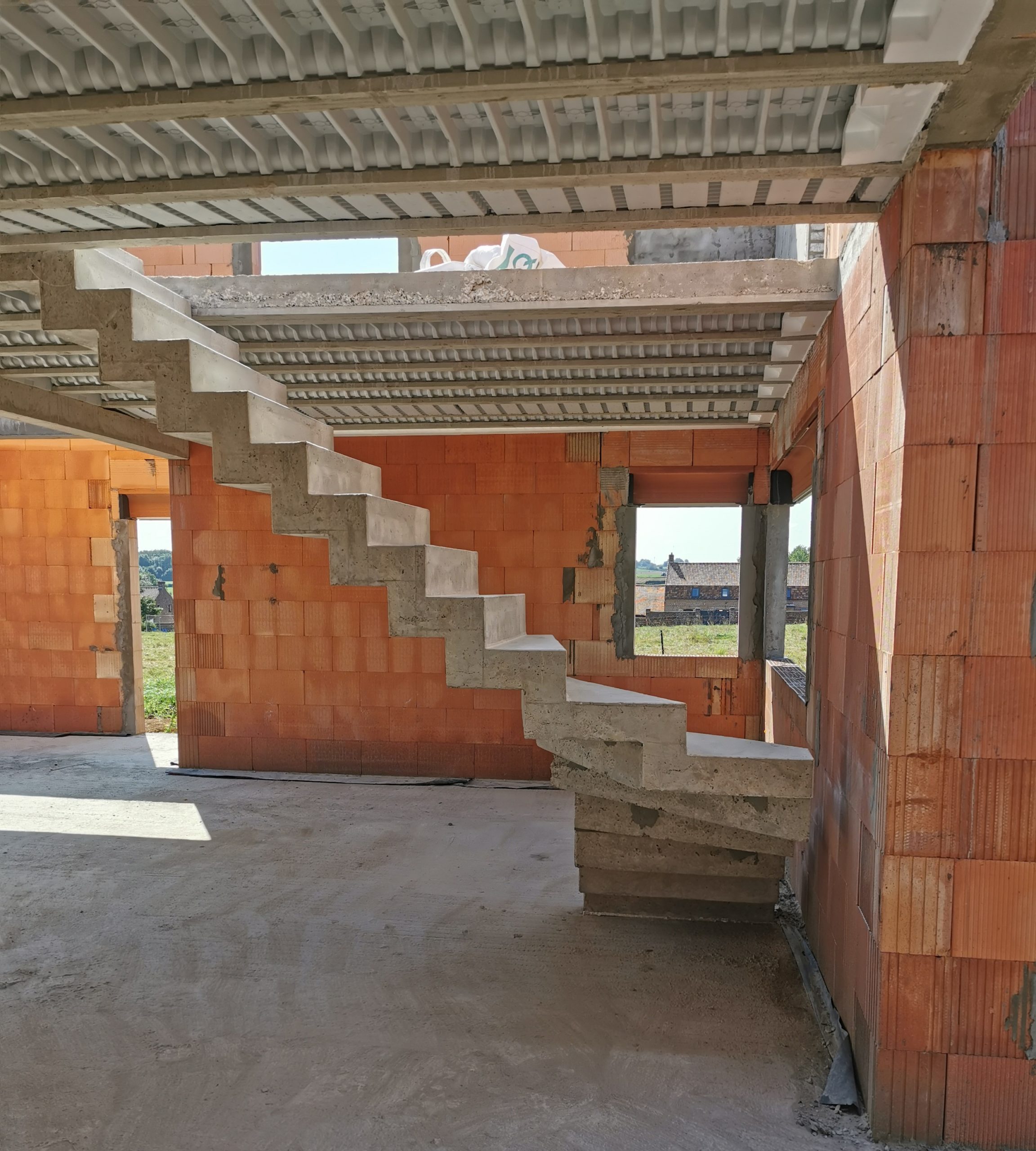 Vue de côté d'un escalier à crémaillère, situé à Campagne-lès-Wardrecques, près de Wardrecques.