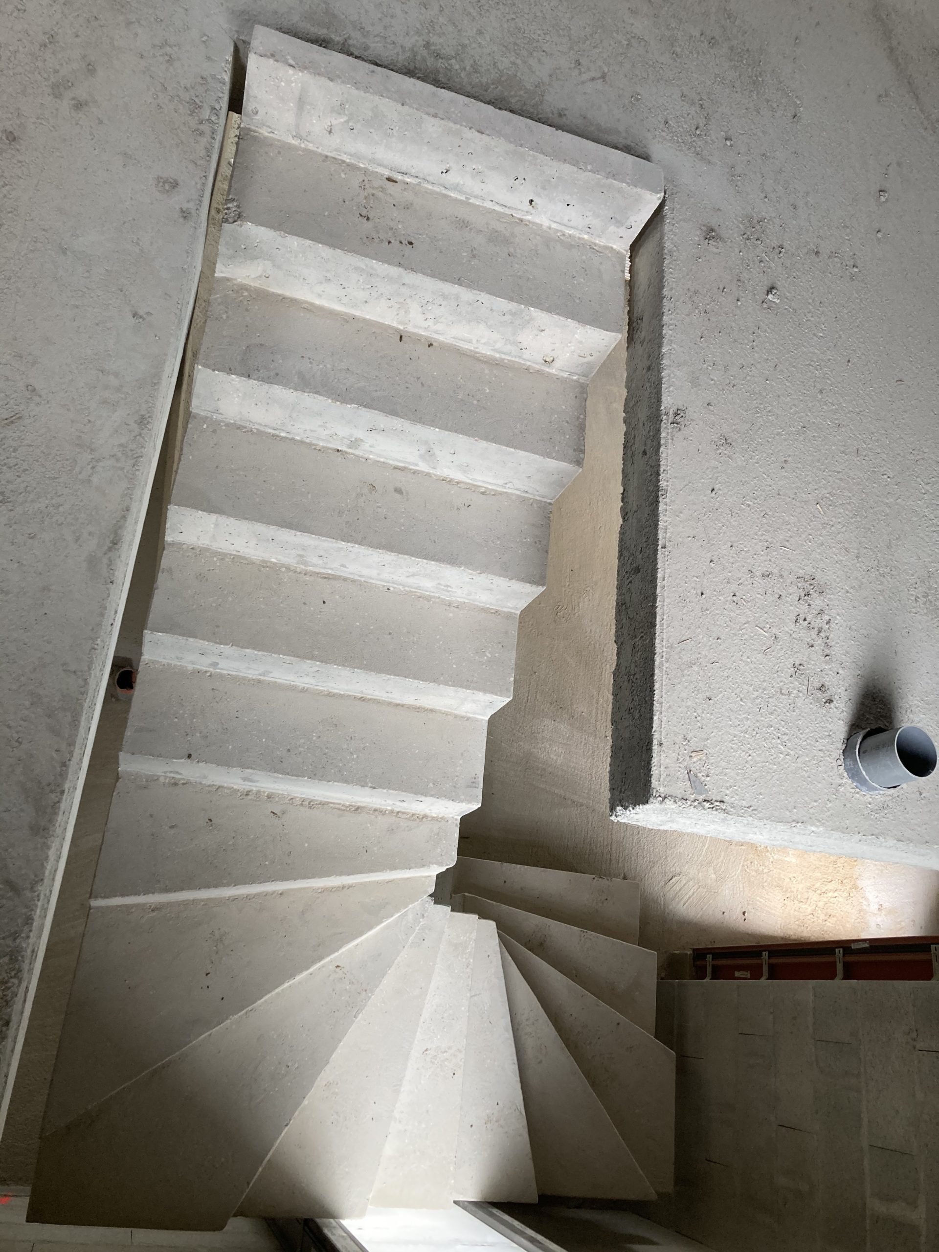 Escalier désign dans une villa à Limoge