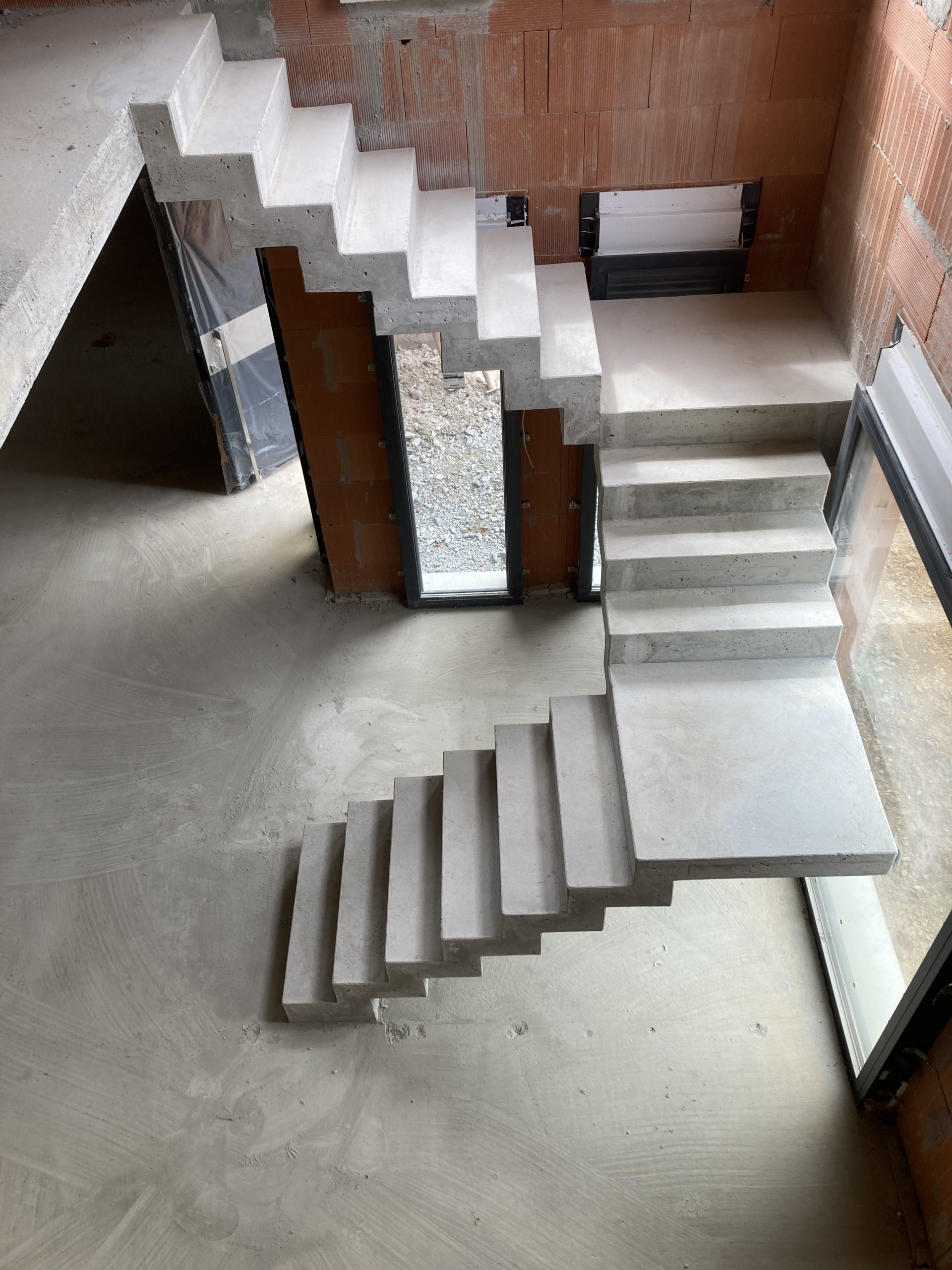 magnifique escalier béton réalisé sur limoge dans le Limousin